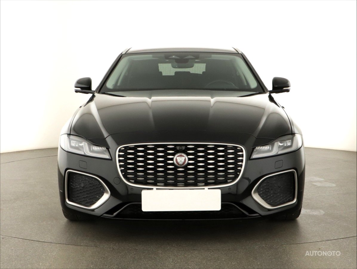 Jaguar XF, 2021 - pohled č. 2