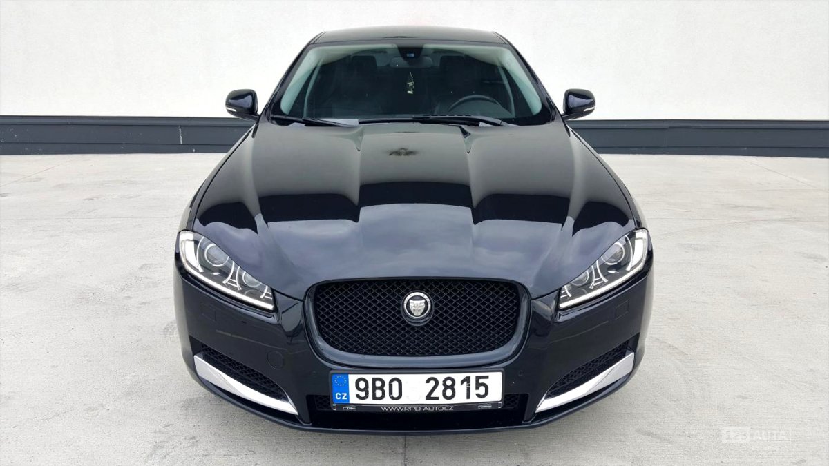 Jaguar XF, 2012 - pohled č. 2
