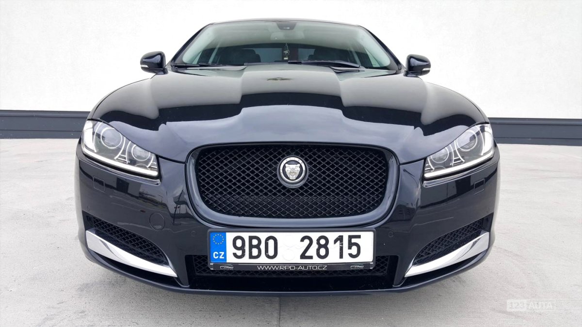 Jaguar XF, 2012 - pohled č. 3