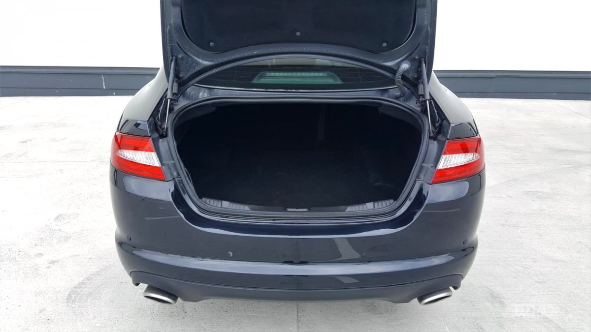 Jaguar XF, 2012 - pohled č. 8