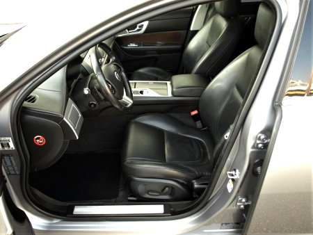 Jaguar XF, 2011 - pohled č. 10