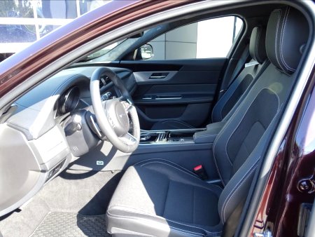 Jaguar XF, 2018 - pohled č. 10