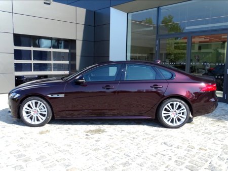 Jaguar XF, 2018 - pohled č. 3