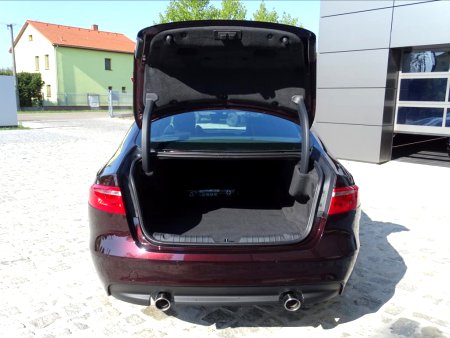 Jaguar XF, 2018 - pohled č. 5