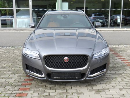Jaguar XF, 2018 - pohled č. 2