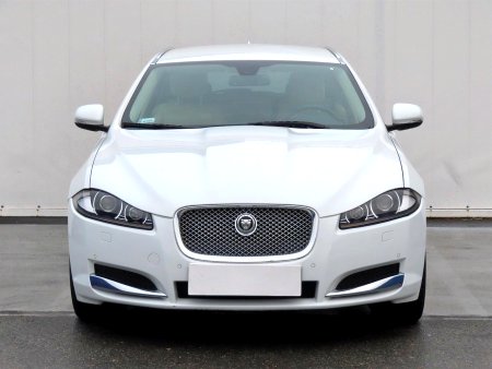 Jaguar XF, 2013 - pohled č. 2