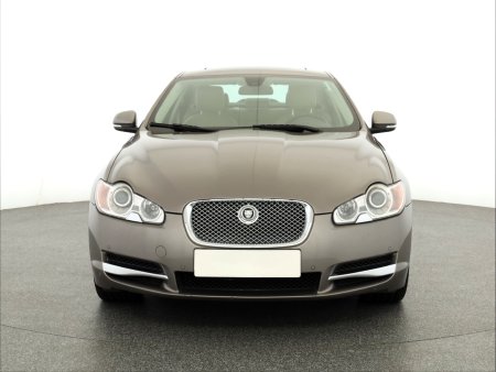 Jaguar XF, 2010 - pohled č. 2