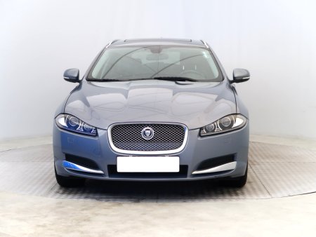 Jaguar XF, 2013 - pohled č. 2