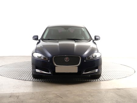 Jaguar XF, 2014 - pohled č. 2