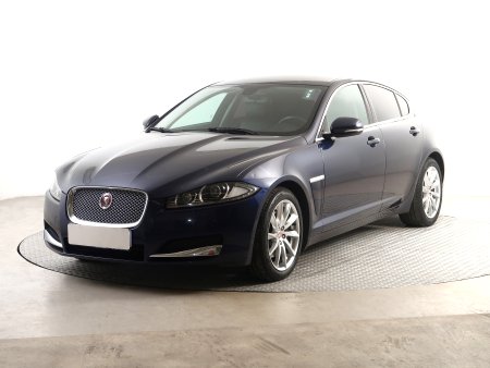 Jaguar XF, 2014 - pohled č. 3