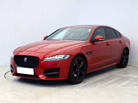 Jaguar XF, 2019 - pohled č. 3