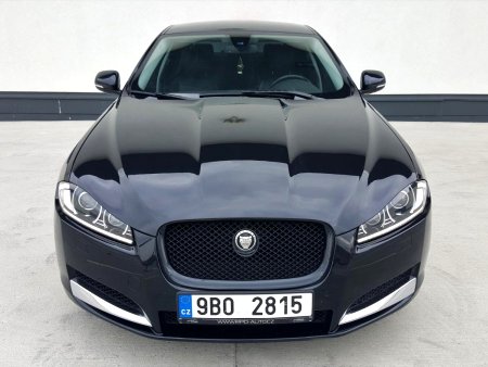 Jaguar XF, 2012 - pohled č. 2