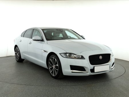 Jaguar XF, 2017