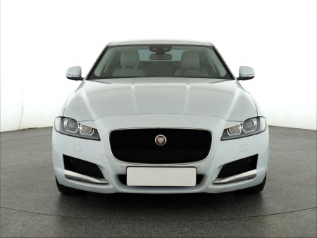 Jaguar XF, 2017 - pohled č. 2