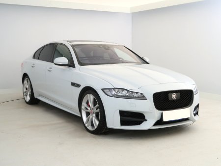 Jaguar XF, 2017