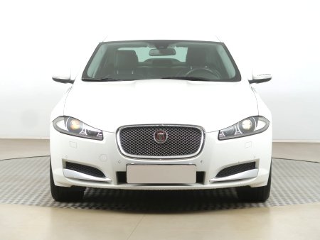 Jaguar XF, 2015 - pohled č. 2
