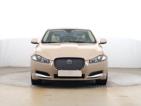 Jaguar XF, 2011 - pohled č. 2