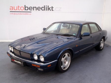 Jaguar XJR, 1995