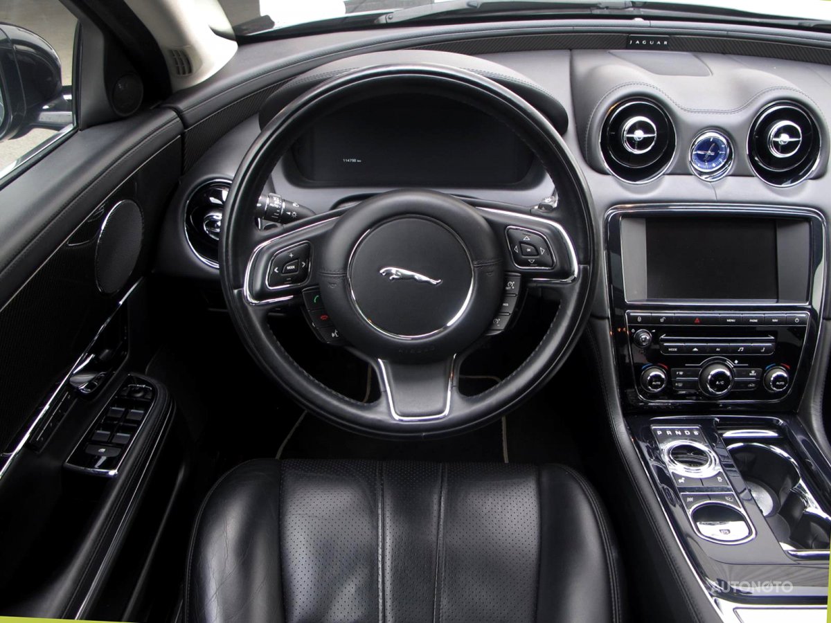 Jaguar XJ, 2012 - pohled č. 9