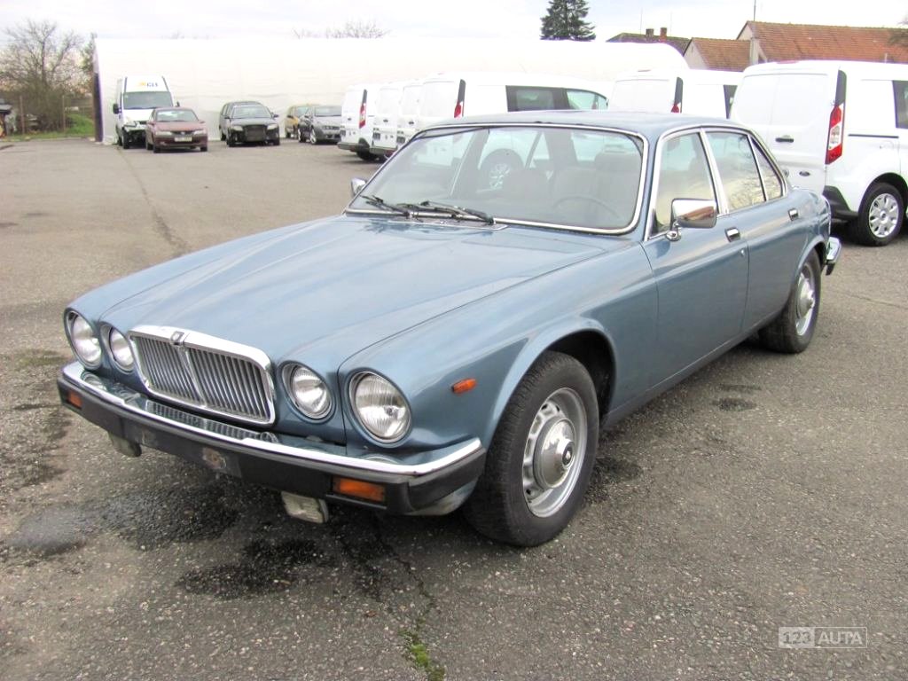 Jaguar XJ, 1981 - celkový pohled
