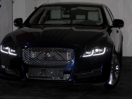 Jaguar XJ, 2017 - pohled č. 3