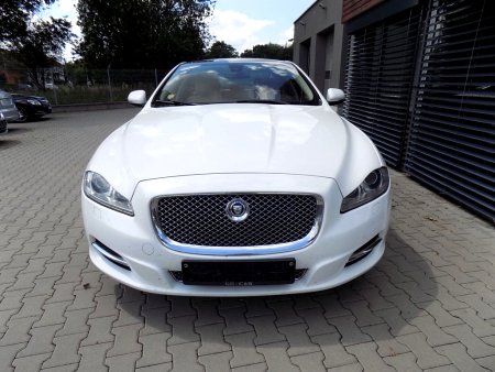 Jaguar XJ, 2011 - pohled č. 2