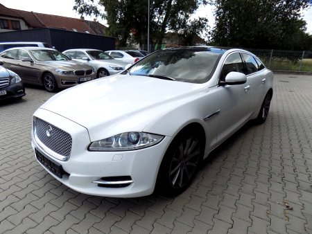 Jaguar XJ, 2011 - pohled č. 3