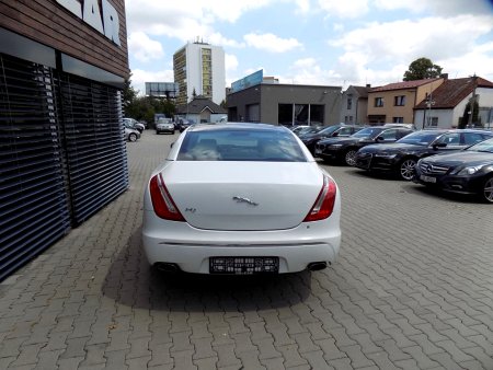 Jaguar XJ, 2011 - pohled č. 6