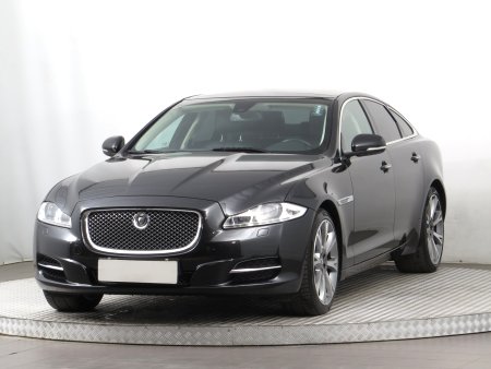 Jaguar XJ, 2012 - pohled č. 3