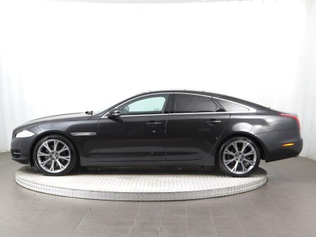 Jaguar XJ, 2012 - pohled č. 4
