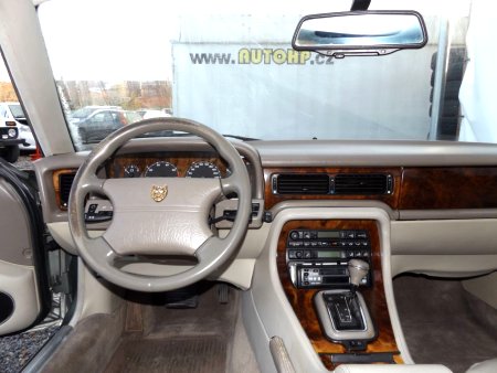 Jaguar XJ, 1995 - pohled č. 10