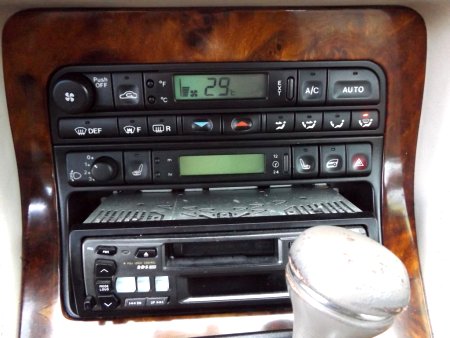 Jaguar XJ, 1995 - pohled č. 13