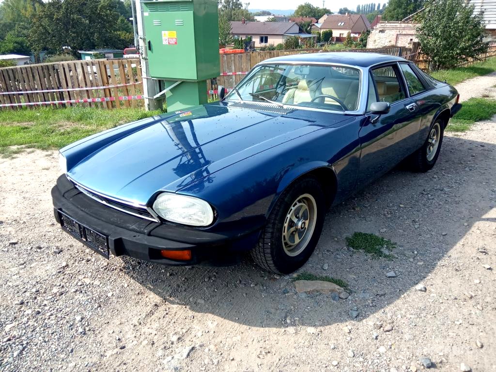 Jaguar XJS, 1977 - celkový pohled