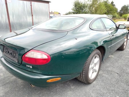 Jaguar XK8, 1997 - pohled č. 3