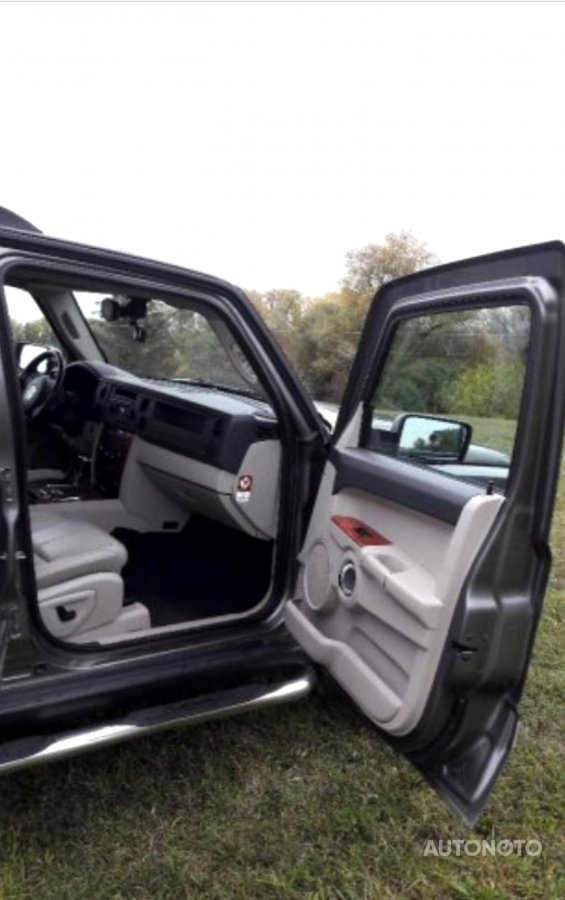 Jeep Commander, 2012 - pohled č. 5