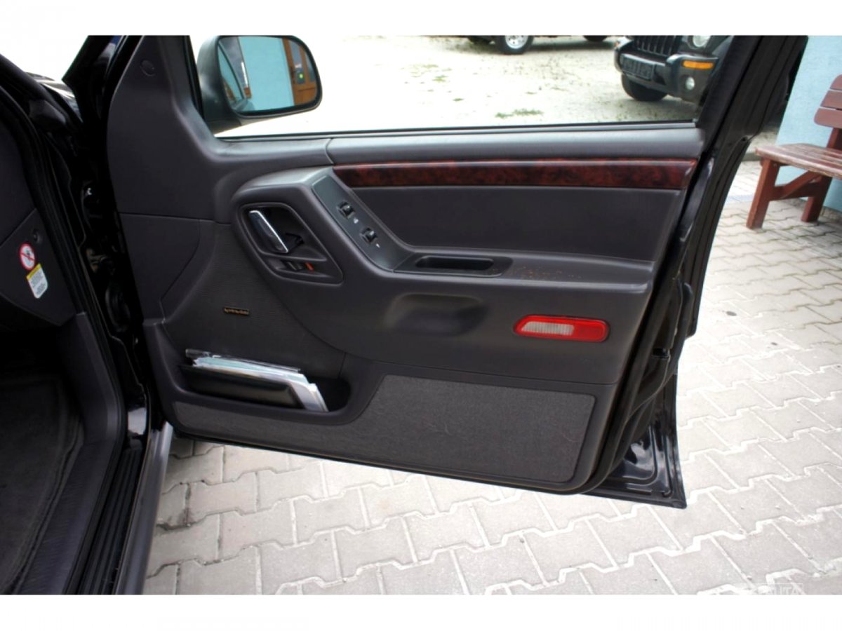 Jeep Grand Cherokee, 2000 - pohled č. 21