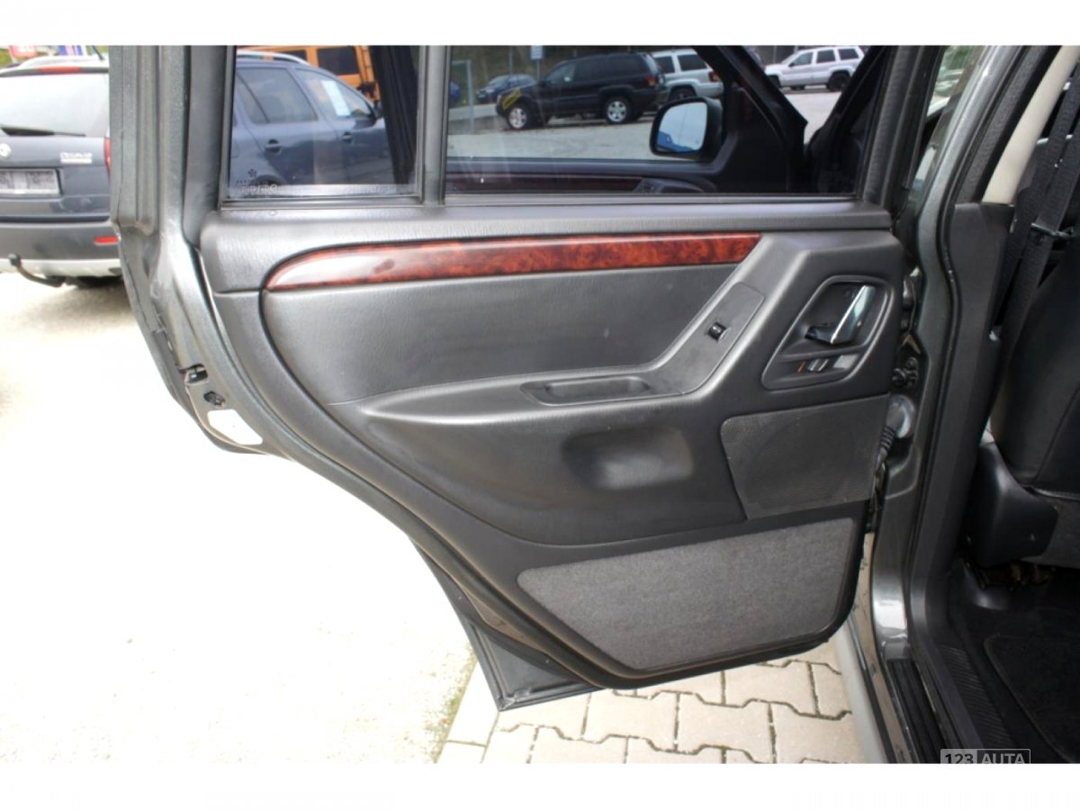 Jeep Grand Cherokee, 2005 - pohled č. 16