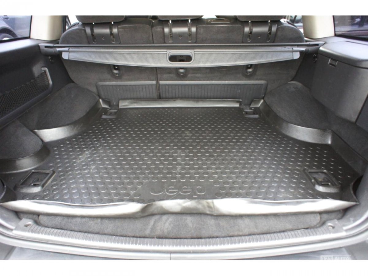 Jeep Grand Cherokee, 2005 - pohled č. 17