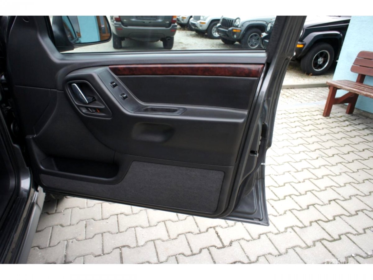 Jeep Grand Cherokee, 2005 - pohled č. 21