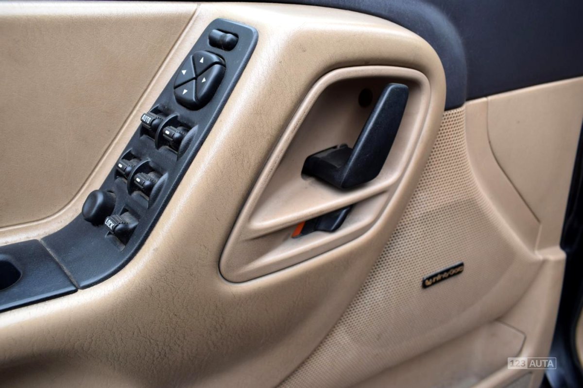 Jeep Grand Cherokee, 1999 - pohled č. 15