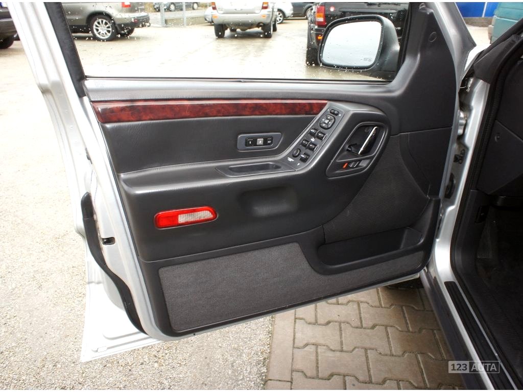 Jeep Grand Cherokee, 2003 - pohled č. 14