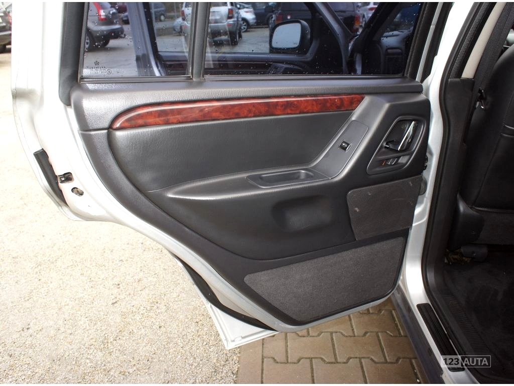 Jeep Grand Cherokee, 2003 - pohled č. 16