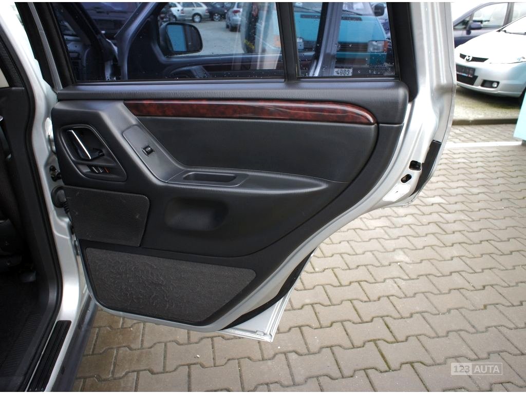 Jeep Grand Cherokee, 2003 - pohled č. 19