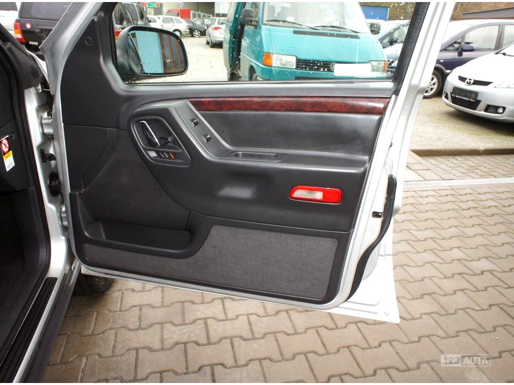 Jeep Grand Cherokee, 2003 - pohled č. 21