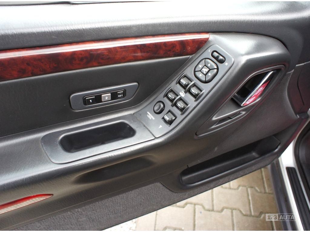 Jeep Grand Cherokee, 2003 - pohled č. 26