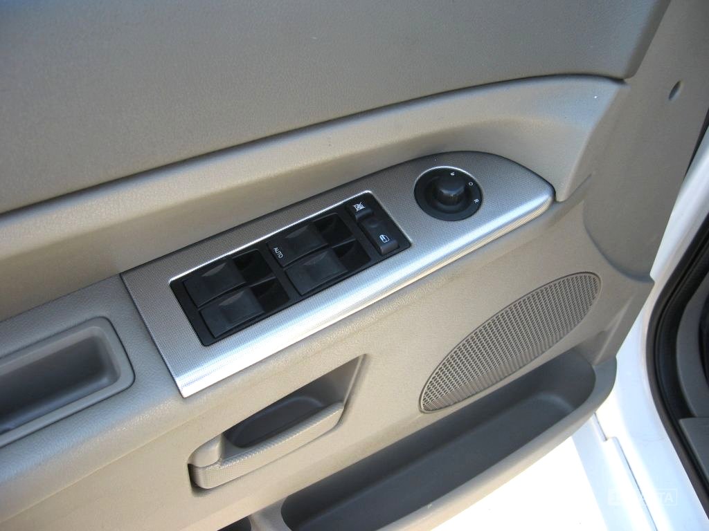 Jeep Grand Cherokee, 2005 - pohled č. 12