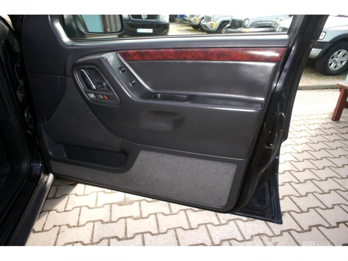 Jeep Grand Cherokee, 2003 - pohled č. 21