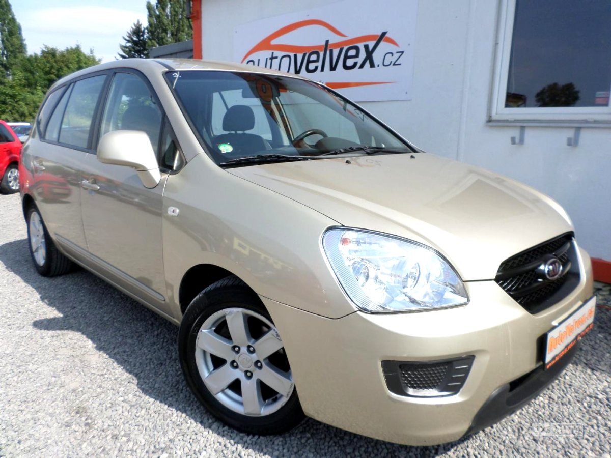 Kia Carens, 2007 - celkový pohled