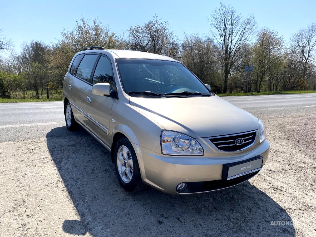 Kia Carens, 2005 - celkový pohled