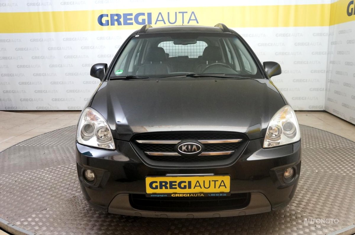 Kia Carens, 2008 - celkový pohled